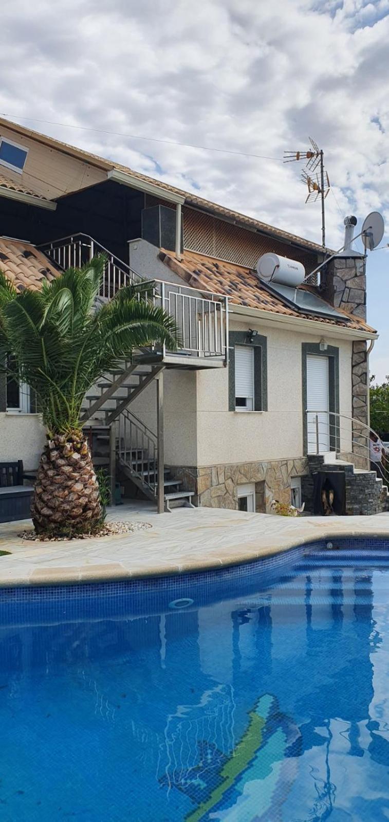 Estupenda Villa En Las Afueras Colmenar de Oreja Exteriör bild